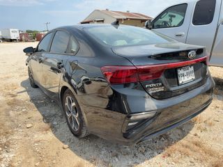 2020 Kia Forte LXS - Exterior Rear Left Corner Image